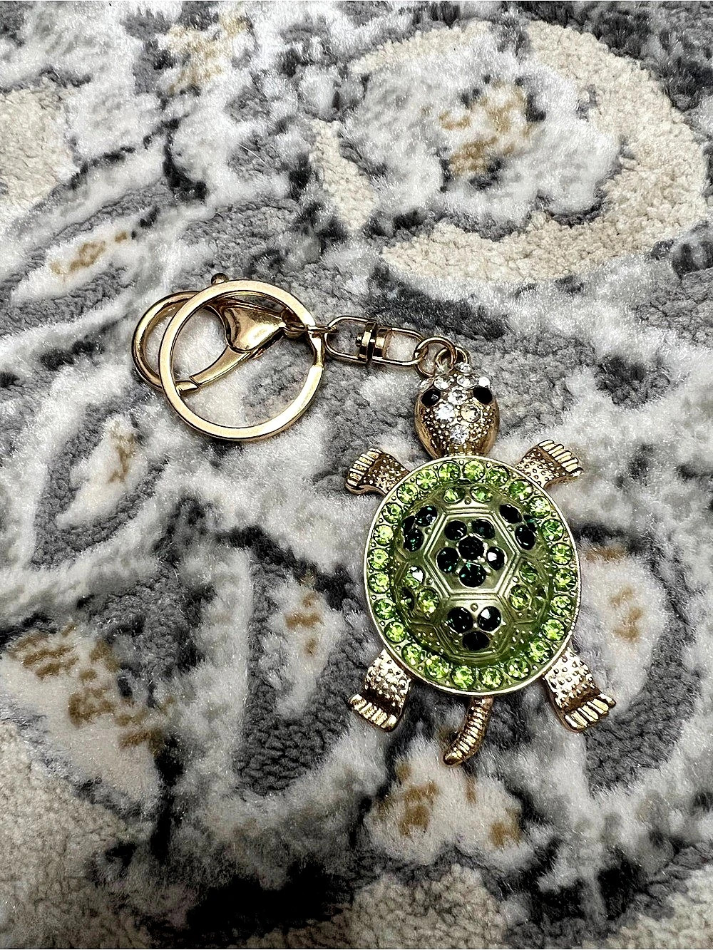 Turtle Keychain in Green & Gold Like New